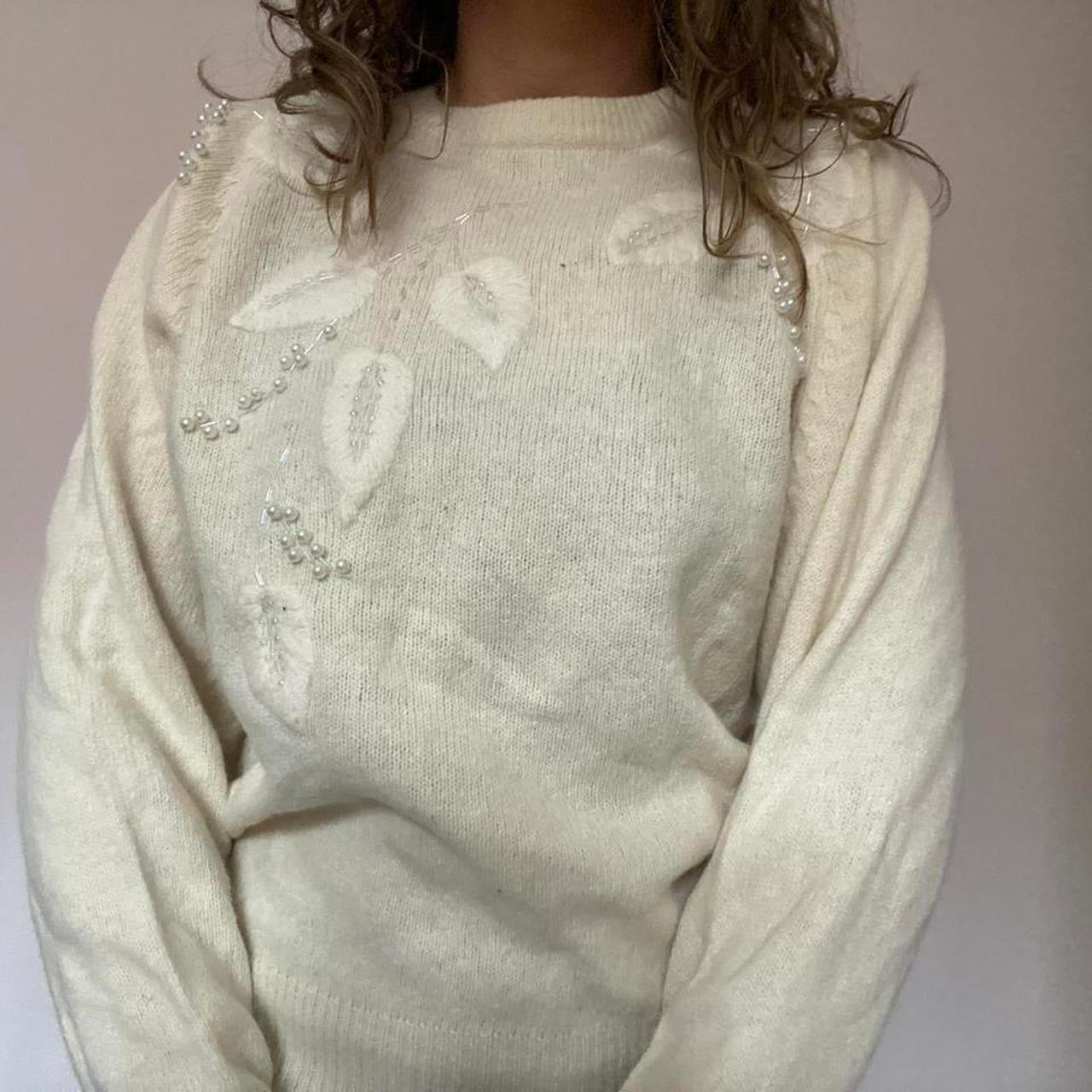 Cream wool jumper small