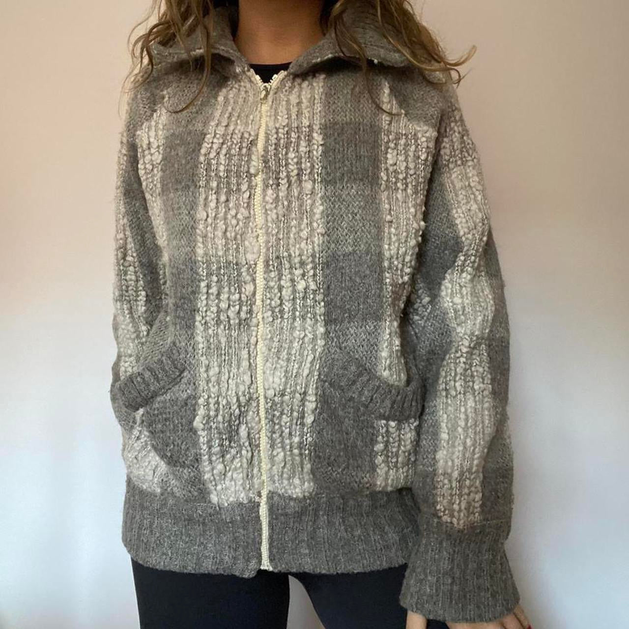 Grey wool zip up jumper L