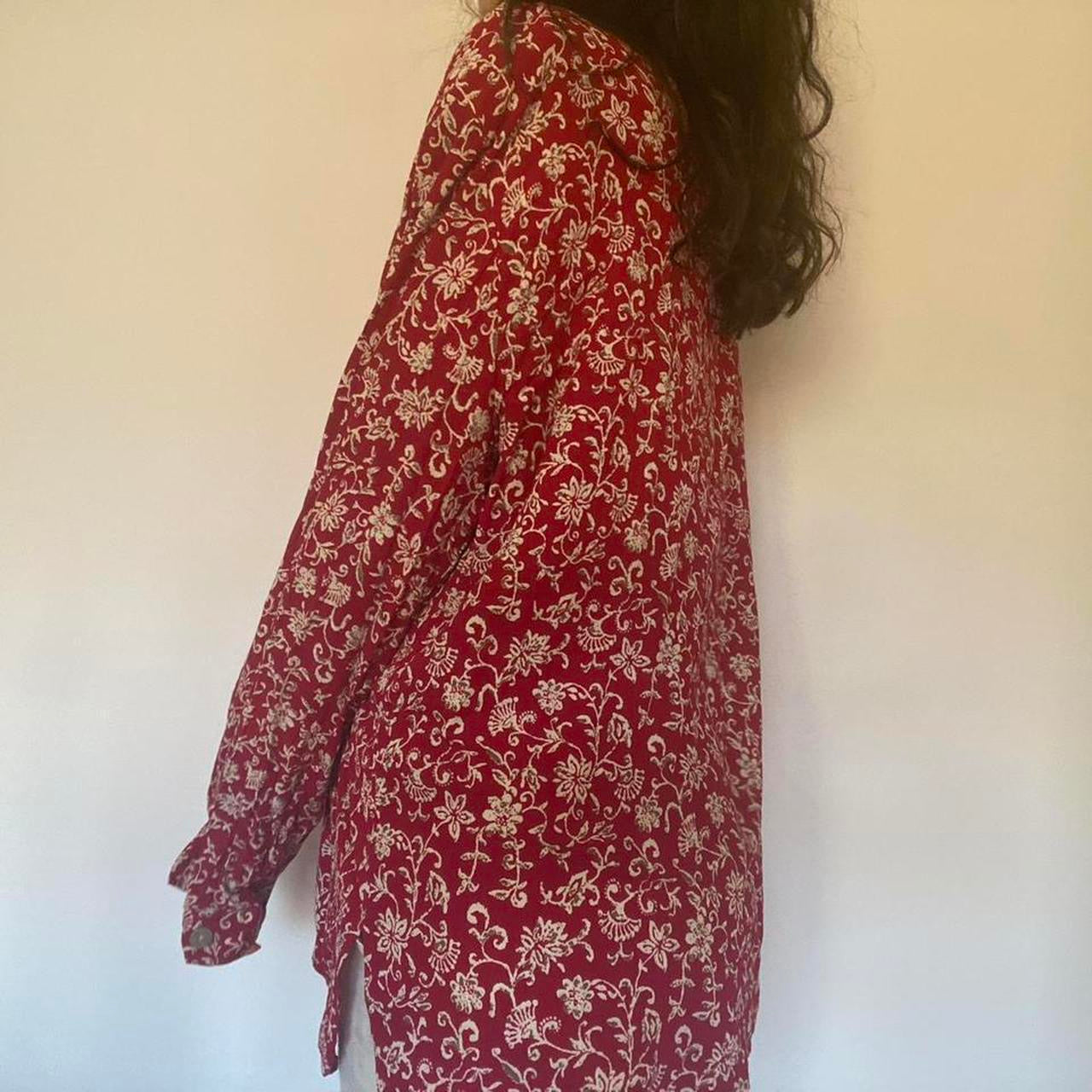 Red & cream floral shirt L