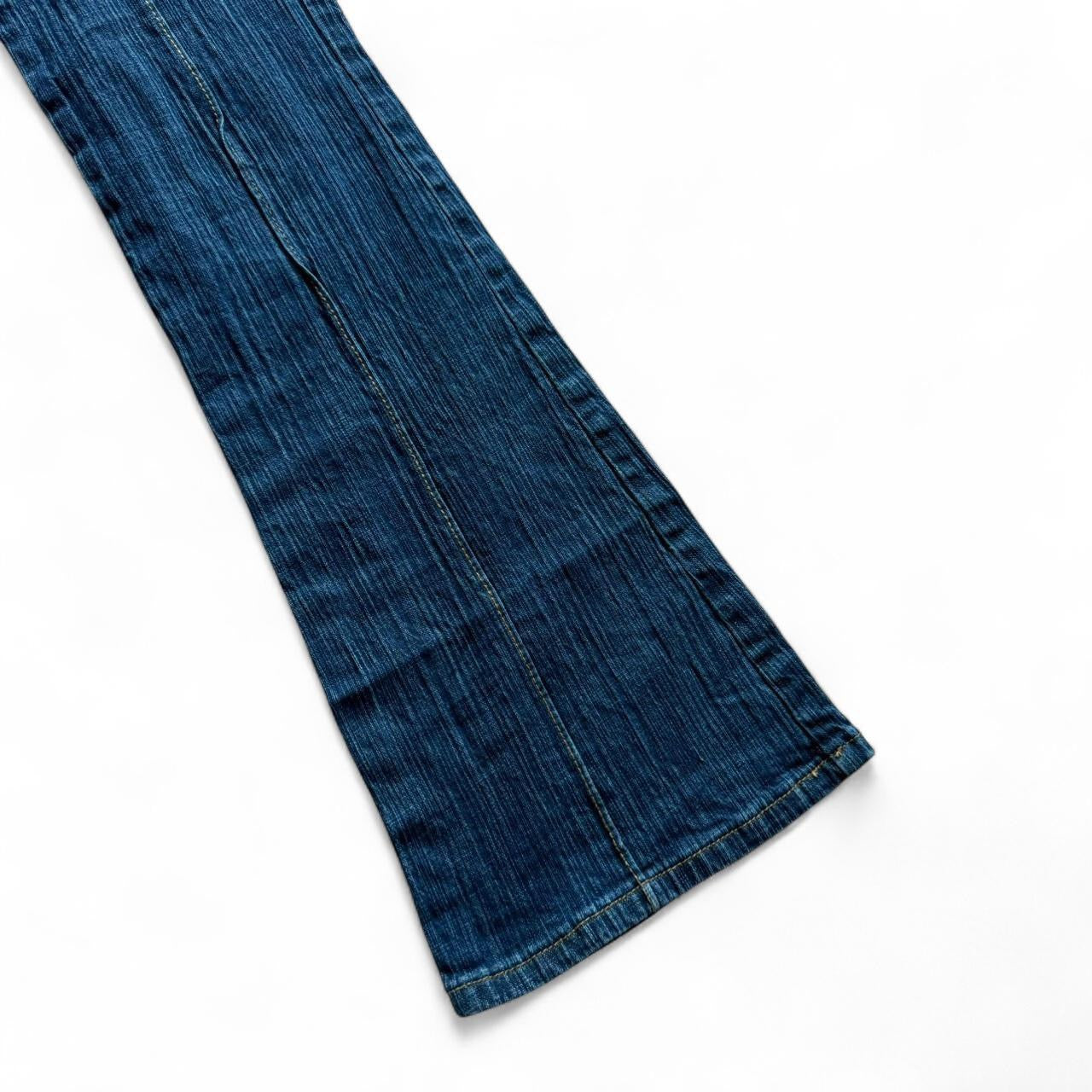 00s low waisted flared jeans w29