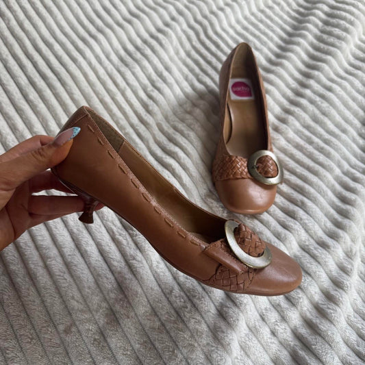 00s leather heels size 4