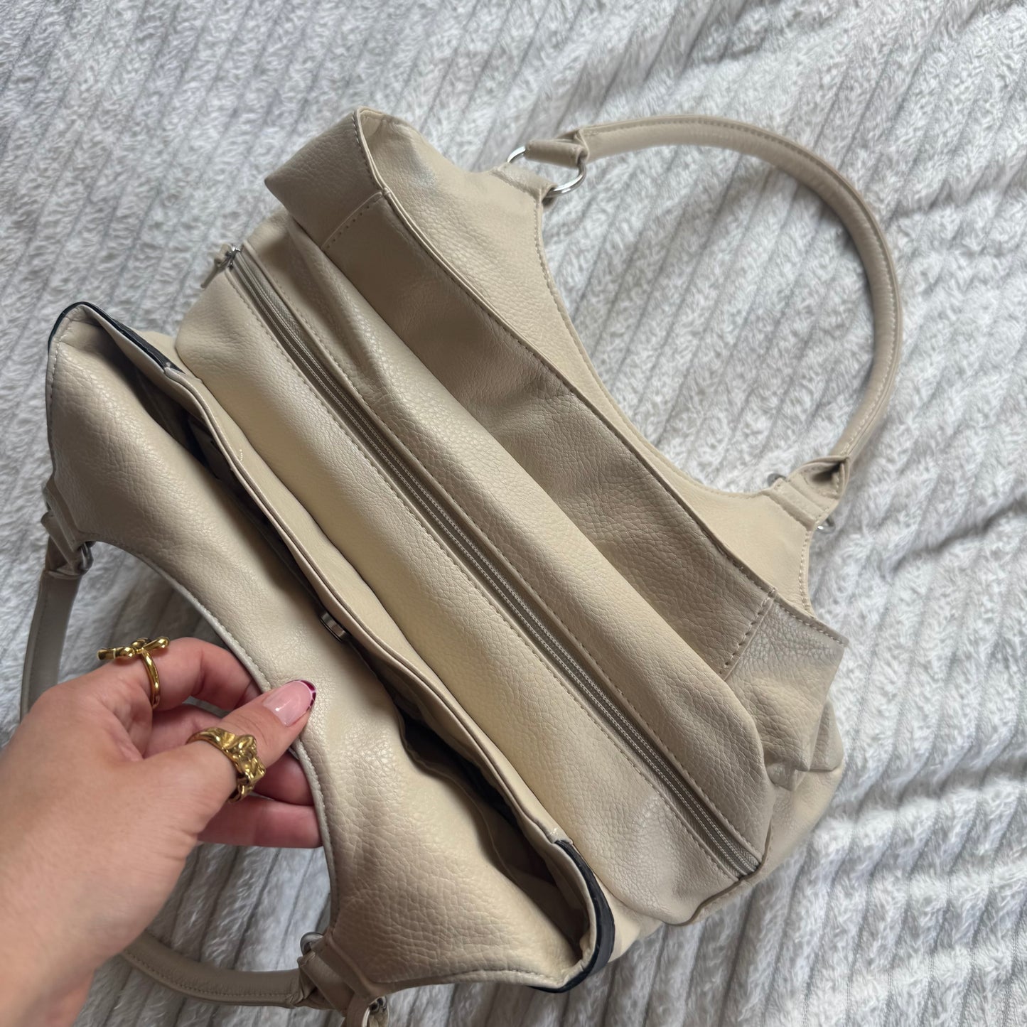 Cream leather bag