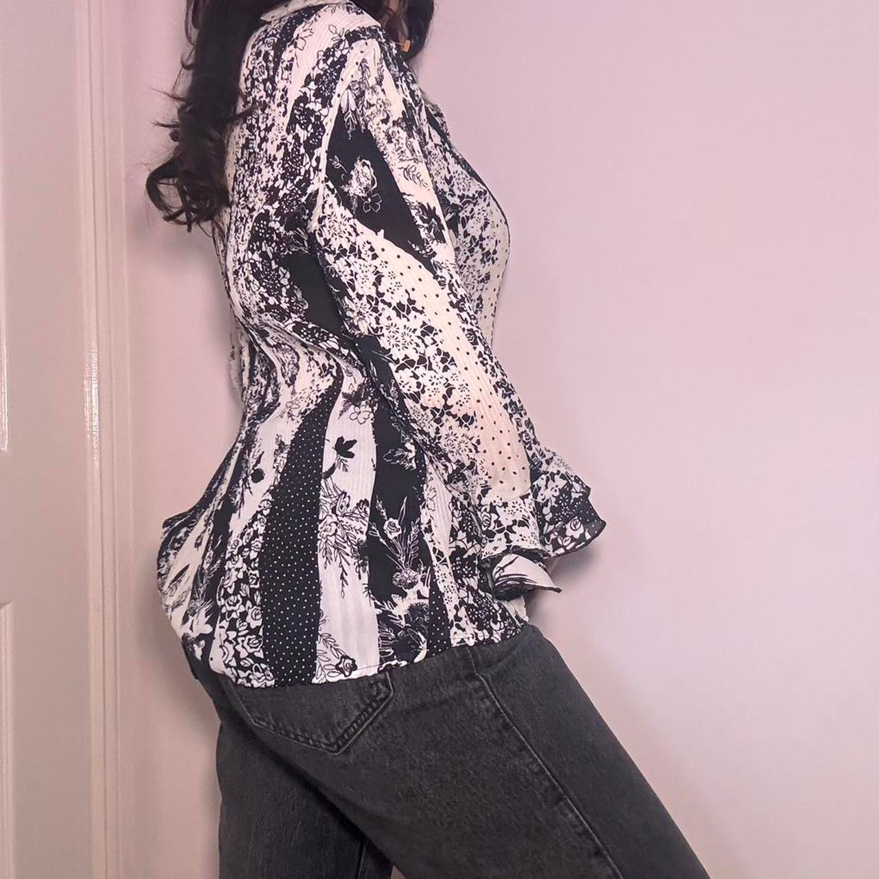 00s black & white crinkle shirt S-XL