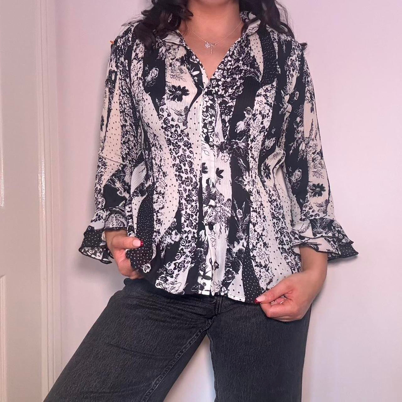 00s black & white crinkle shirt S-XL