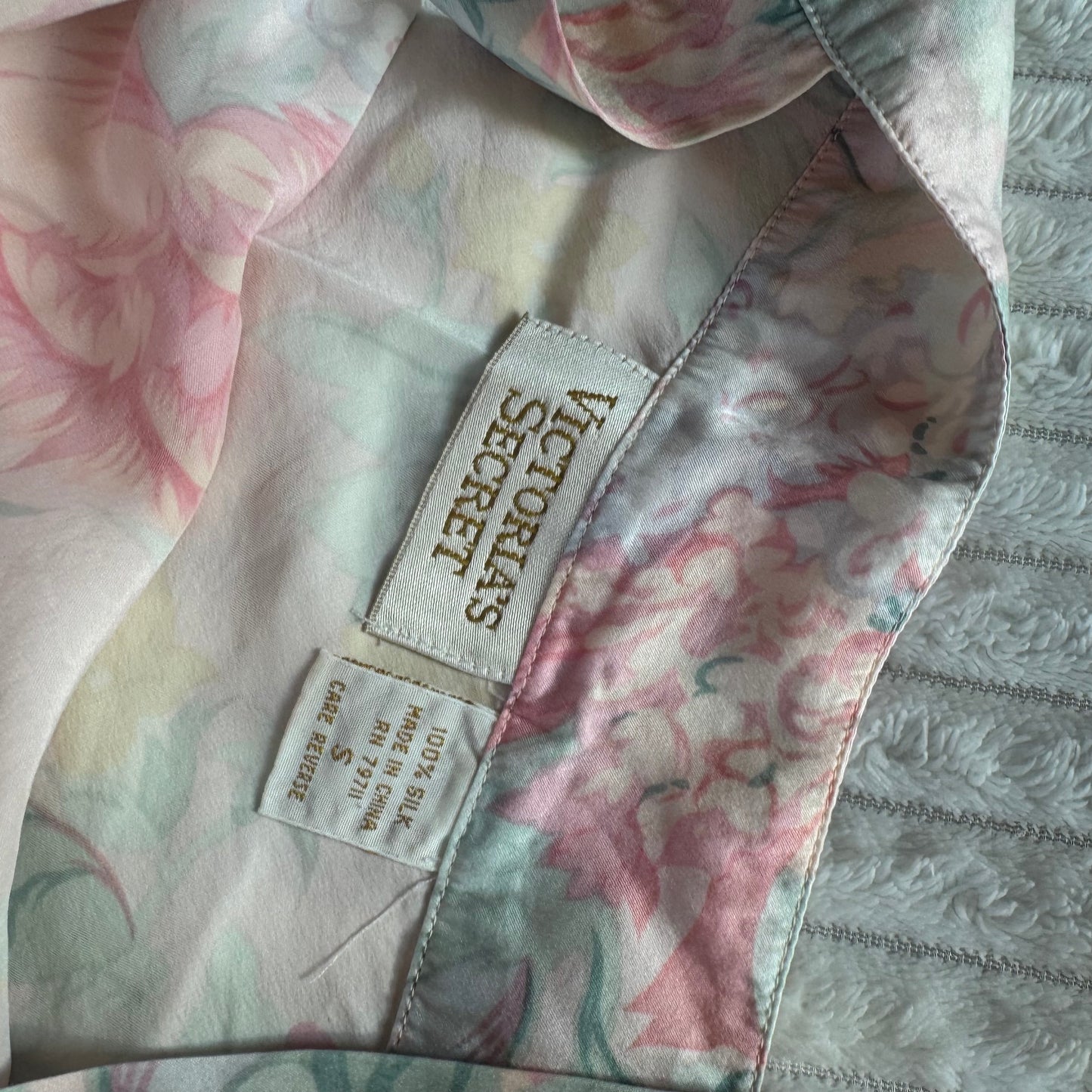 Victoria’s Secret silk top S