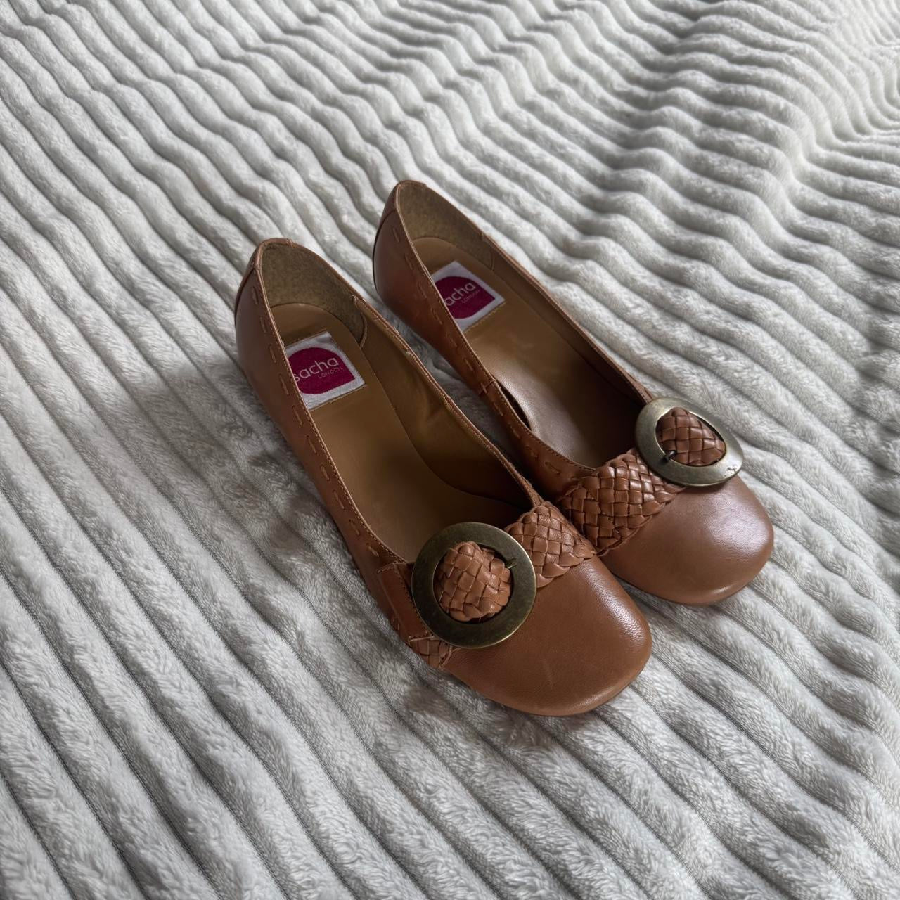00s leather heels size 4