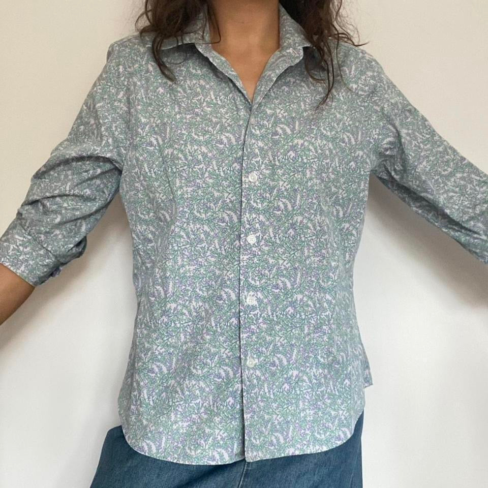 100% cotton green & lilac floral shirt medium