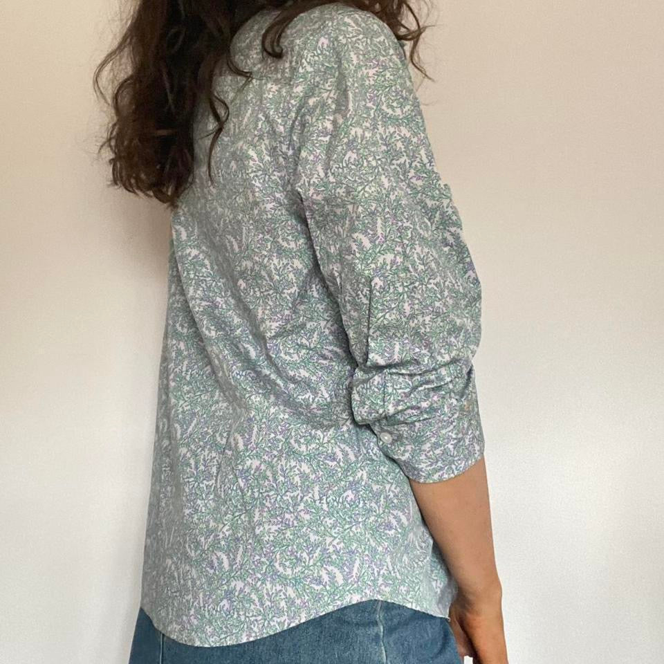 100% cotton green & lilac floral shirt medium