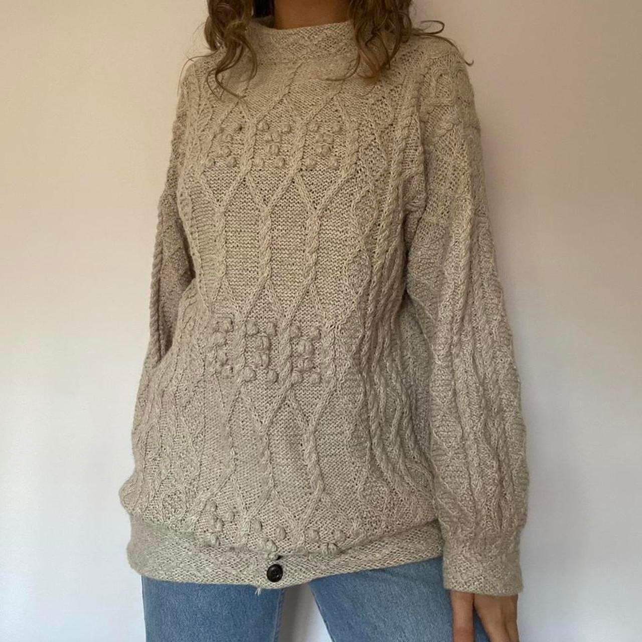 Beige cable knit jumper L