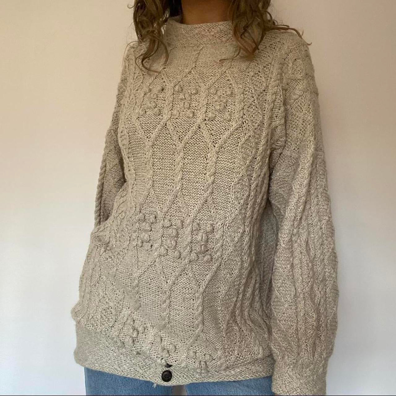 Beige cable knit jumper L