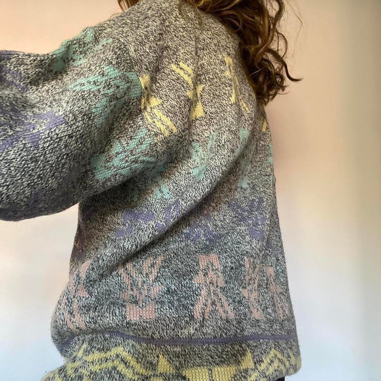 Grey & pastel knit jumper L
