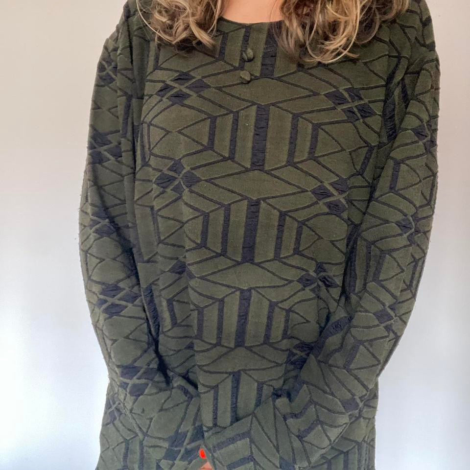 Khaki & black long sleeved top XL