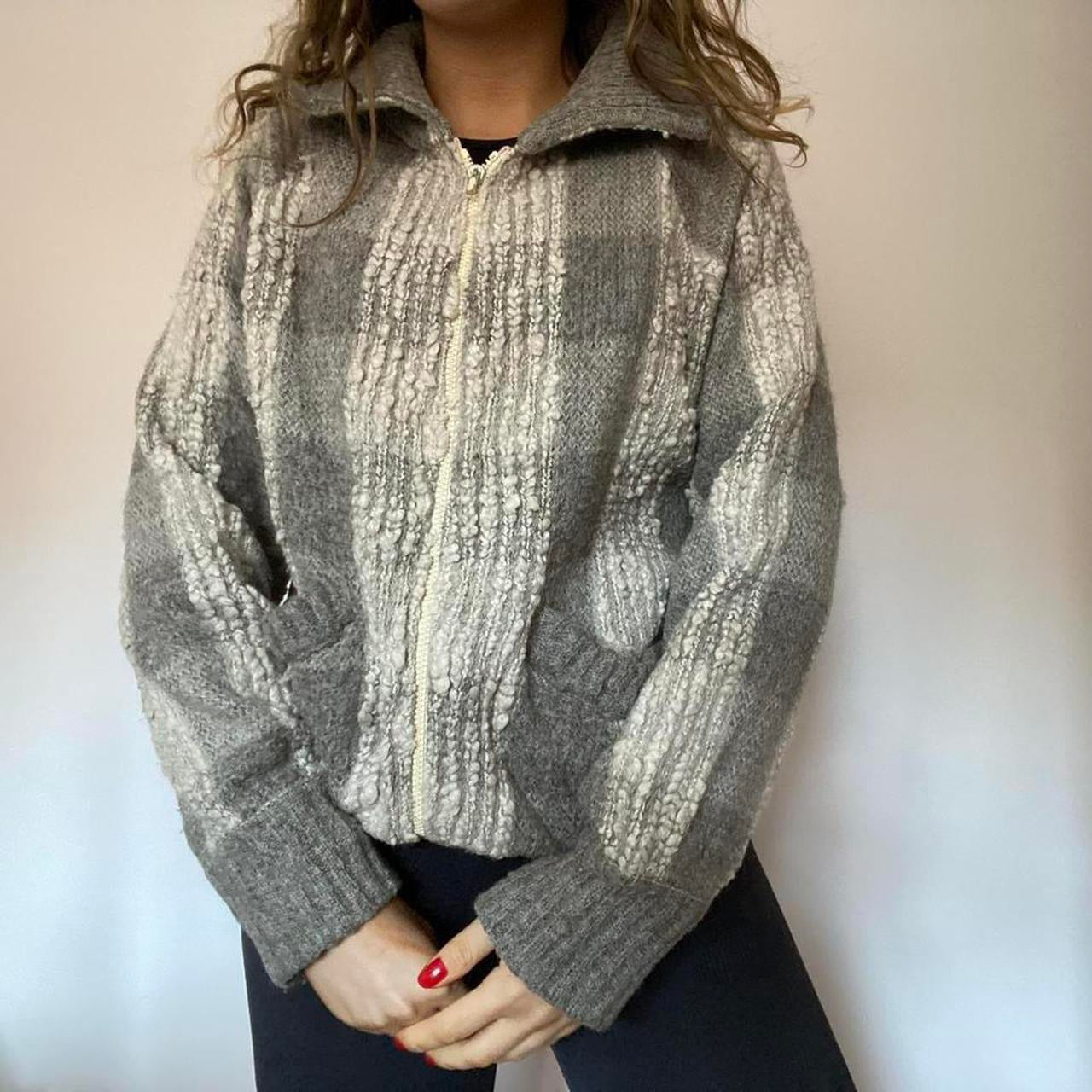 Grey wool zip up jumper L