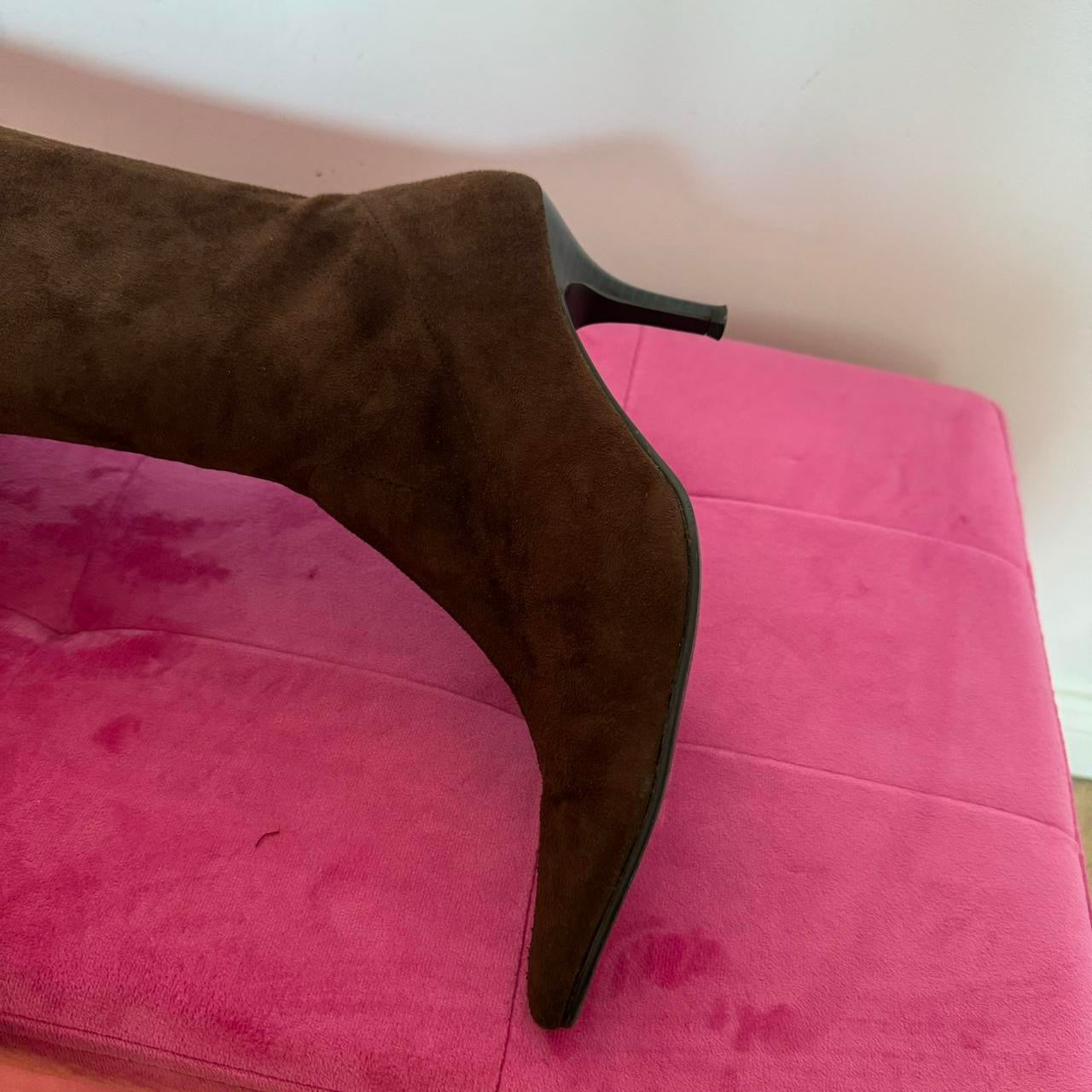 00s brown suede boots 6