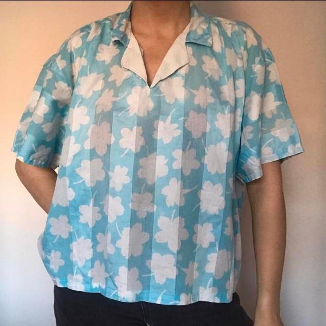 Blue & white shirt L