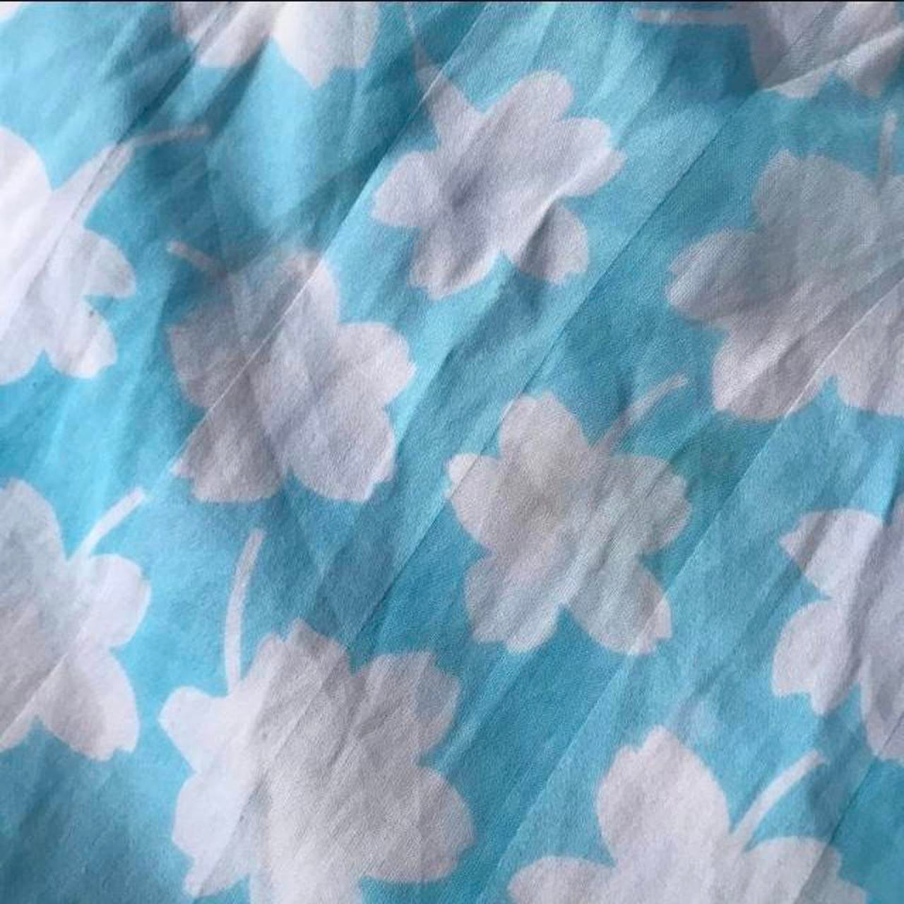 Blue & white shirt L