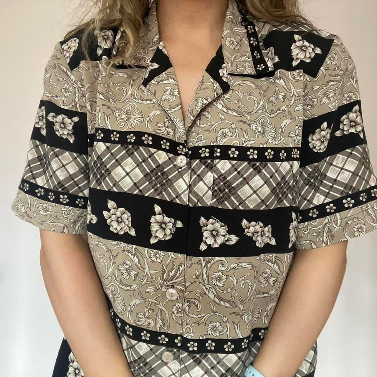 Liz Claiborne shirt M