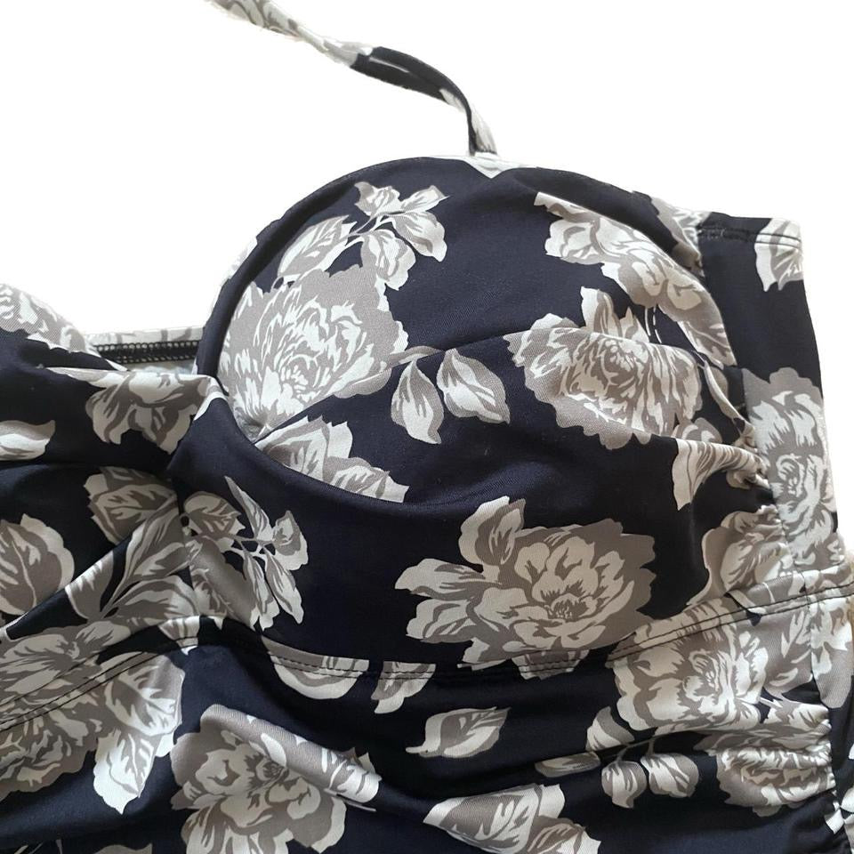 00s black floral tankini top large