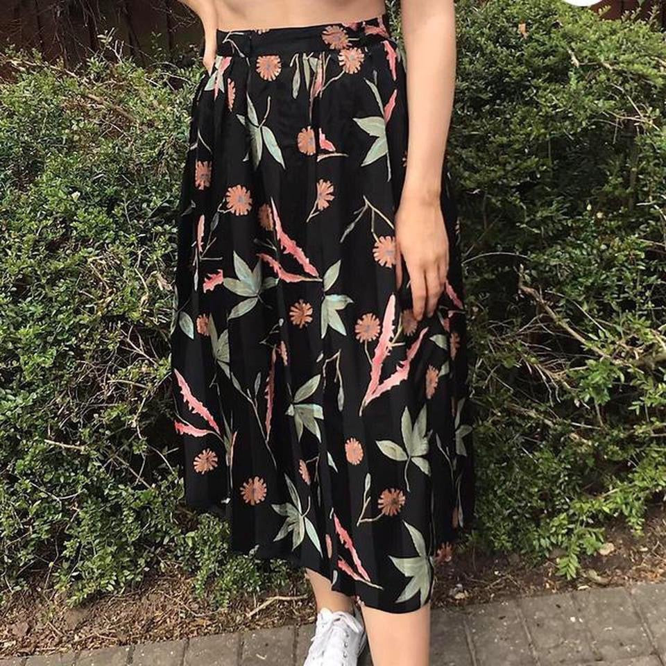 Midi skirt w26”