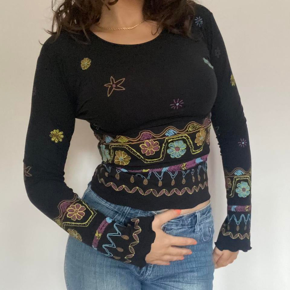 00s black graphic top XS/S
