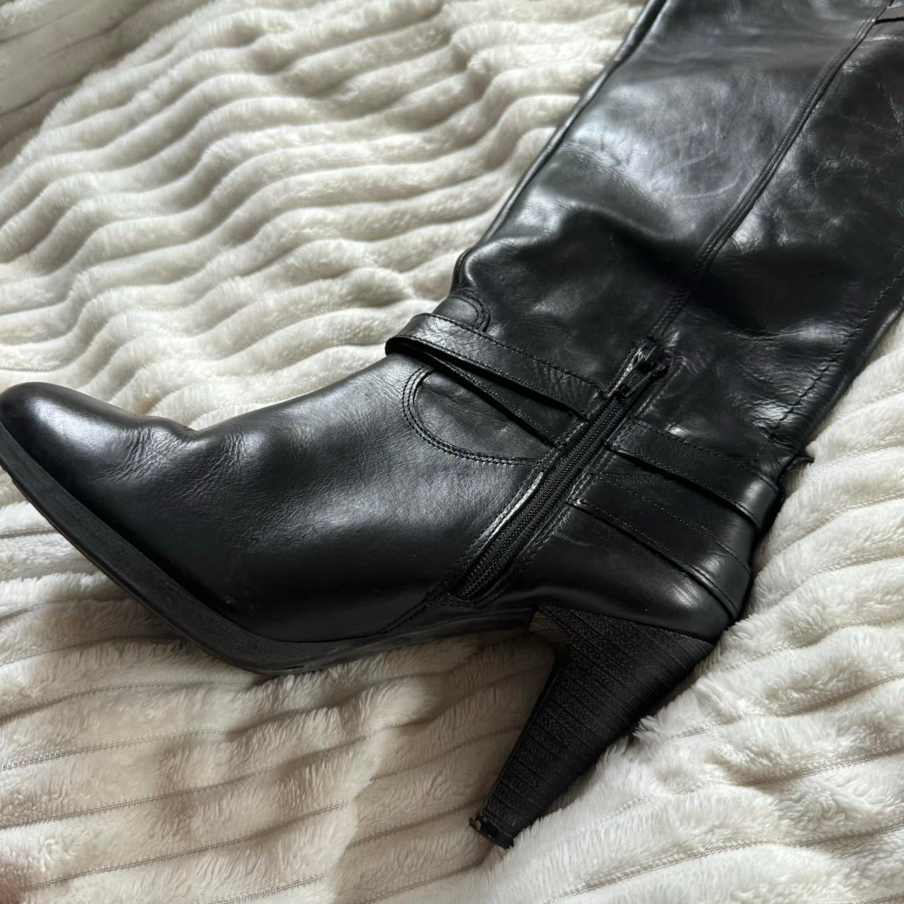 Leather knee high boots size 5