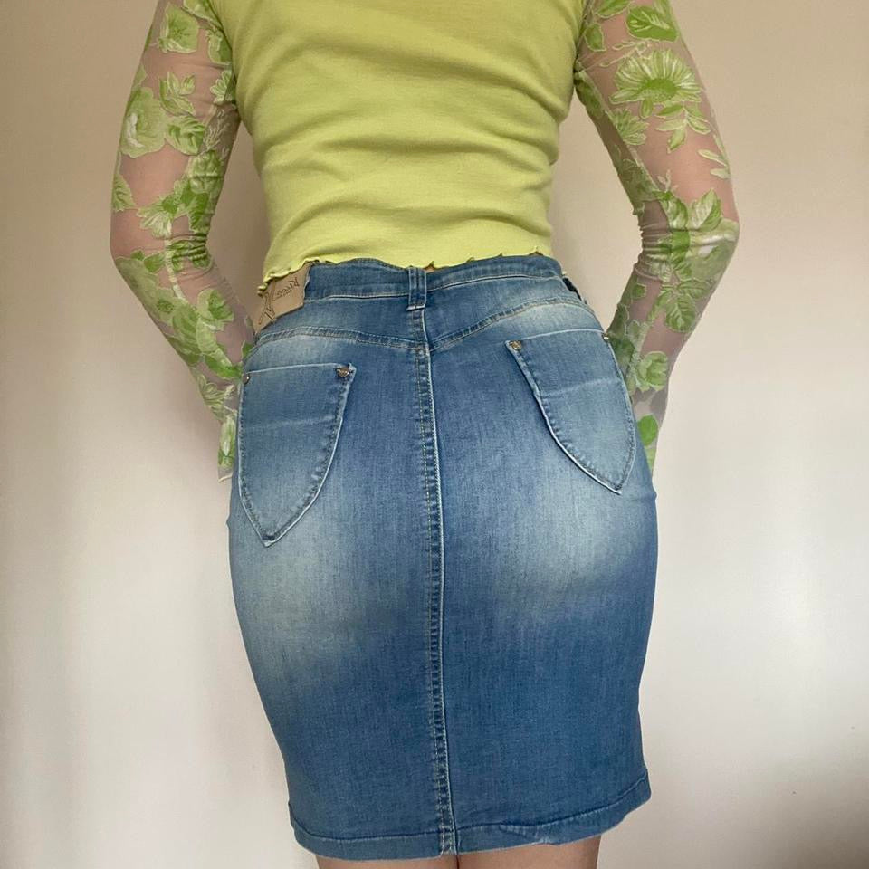 Vintage blue fitted denim mini skirt w30”