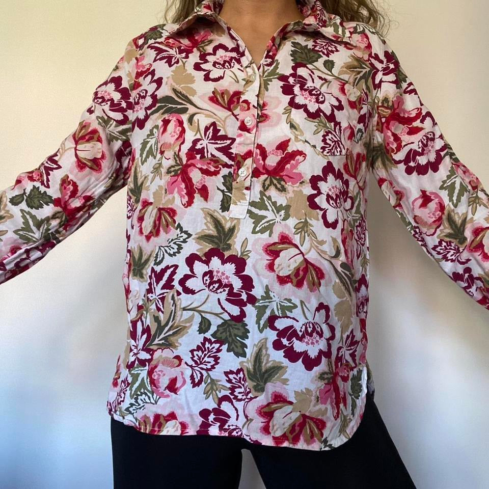GAP floral cotton long sleeved shirt small