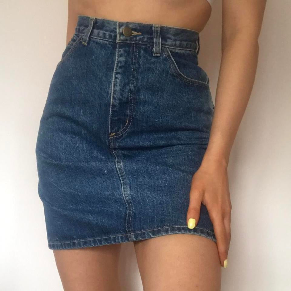 Guess 100% cotton denim mini skirt w26”