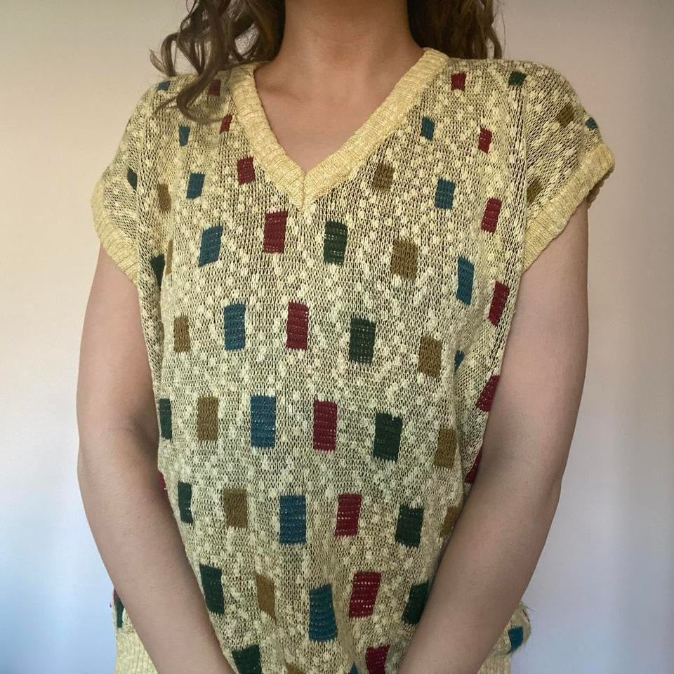 Knit yellow sweater vest XL