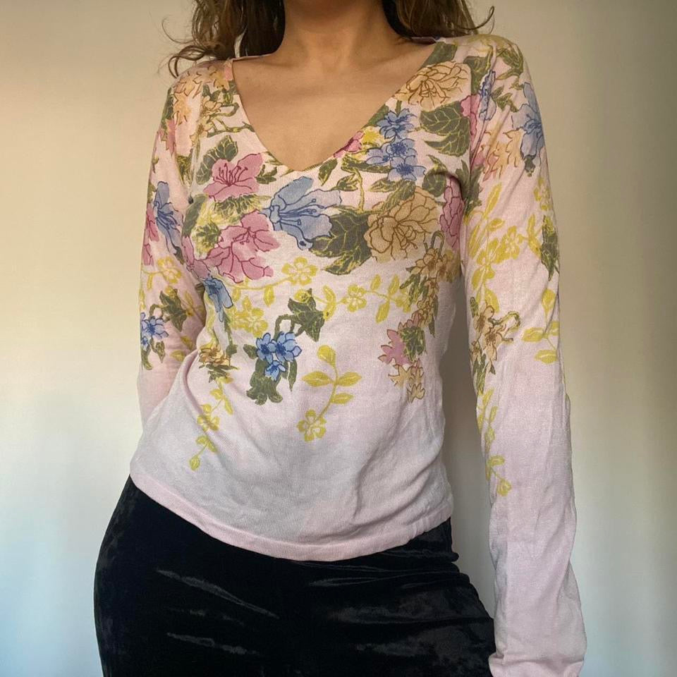 Silk baby pink floral v-neck jumper XS/S